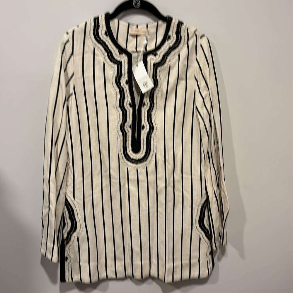 NWT Tory Butch Tory Tunic Black and cream stripes Size 2 AMAZING!